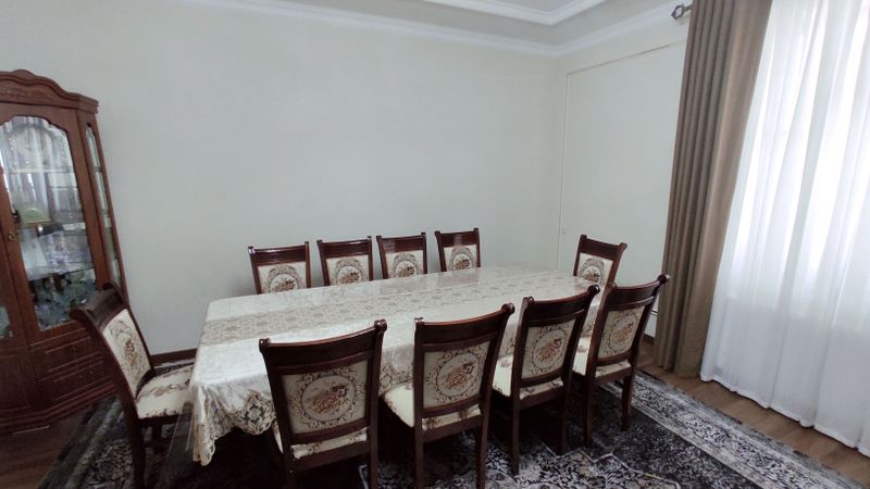 Стол+стулья(12шт) Стол+стулья(12шт)