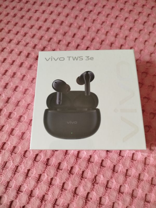 Продаются наушники Vivo TWS 3e (Чёрные) Продаются наушники Vivo TWS 3e (Чёрные)