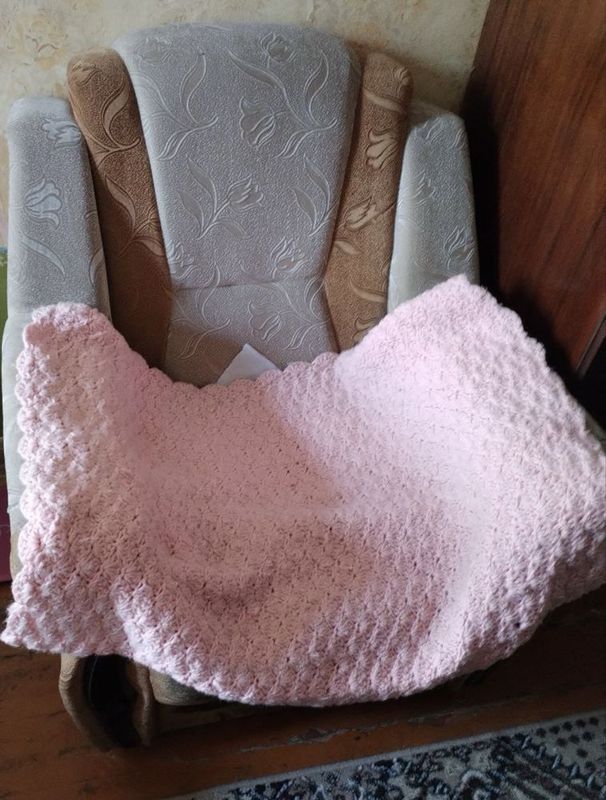 Продам диван и 4 кресла Продам диван и 4 кресла
