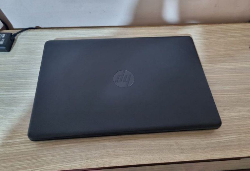 Hp laptop 15s core i3 10 avlod Hp laptop 15s core i3 10 avlod