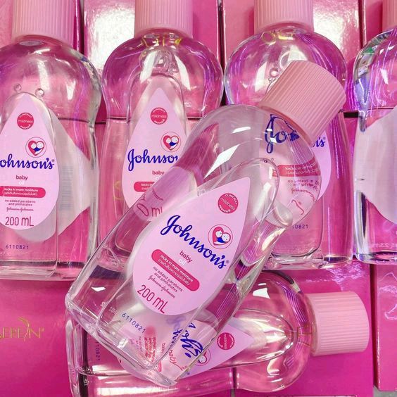 Baby oil- Johnson's baby brendi Baby oil- Johnson's baby brendi