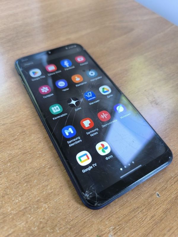 Samsung a10 ishlab turgan telifon Samsung a10 ishlab turgan telifon