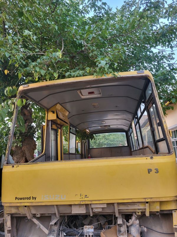 Isuzu aftobus kuzuf sotiladi. Isuzu aftobus kuzuf sotiladi.
