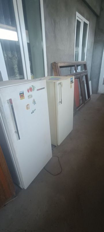 Продаётся оба холодильника Продаётся оба холодильника