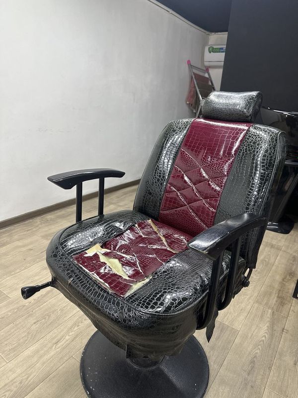 Kreslo tez va arzon sotiladi