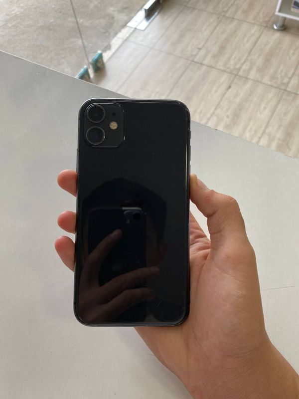iPhone 11 iPhone 11