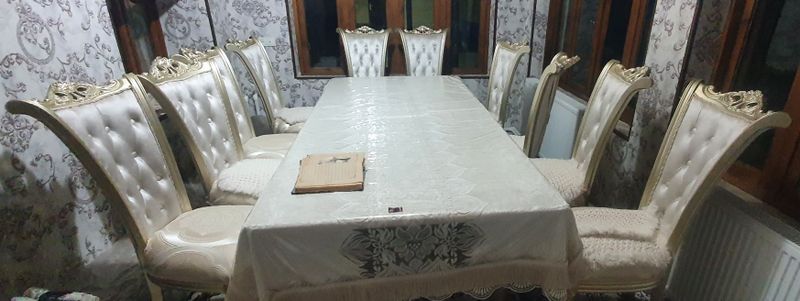 Stol-stul oyog'i yechiladi