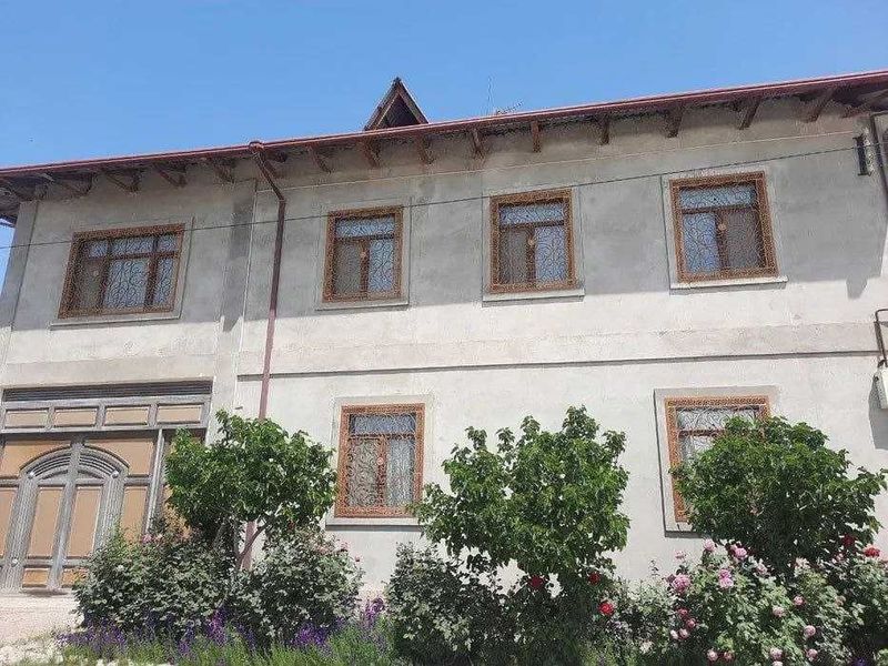 5 сотихли 2 каватли тайёр участка сотилади, шехонча