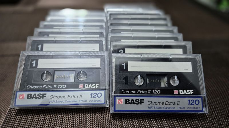 Кассеты BASF Chrom Extra ll 120 min Кассеты BASF Chrom Extra ll 120 min