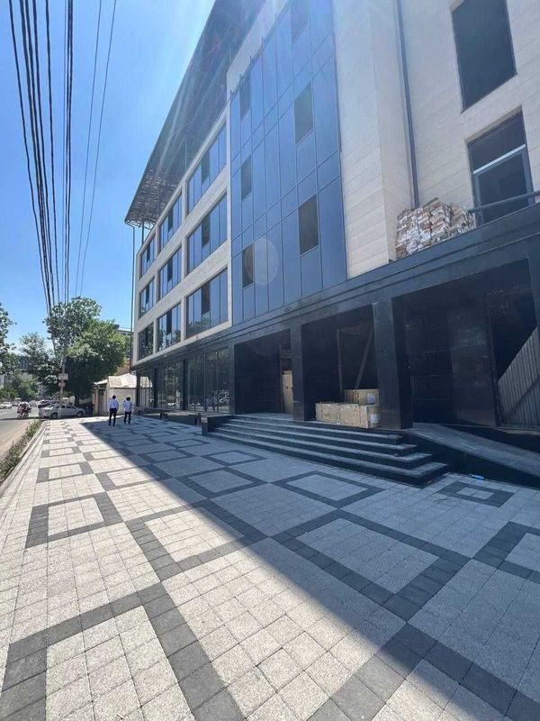 Продается новое евроздание с лифтом, расположенное на 1 линии. Глинка Продается новое евроздание с лифтом, расположенное на 1 линии. Глинка