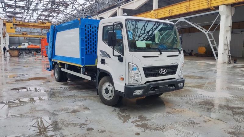 Hyundai Mighty Ex8 Мусоровоз с задней загрузкой