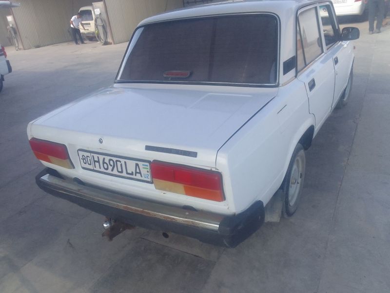 Vaz 2107 sotiladi yilu 2008 Vaz 2107 sotiladi yilu 2008