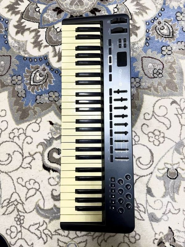 M-Audi midi klavish 49-key M-Audi midi klavish 49-key