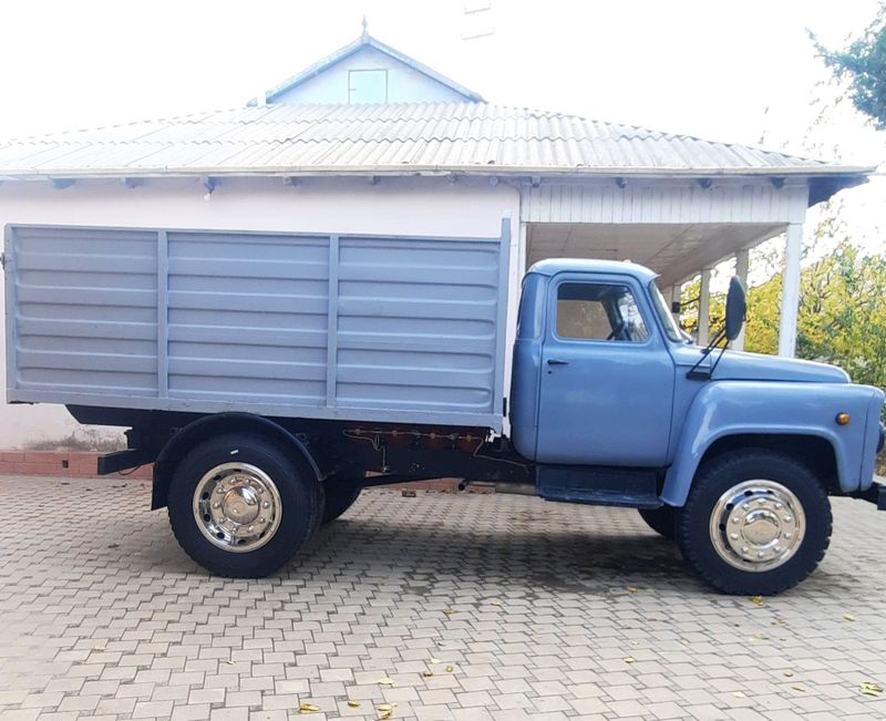 Gaz 5204 sotiladi Gaz 5204 sotiladi