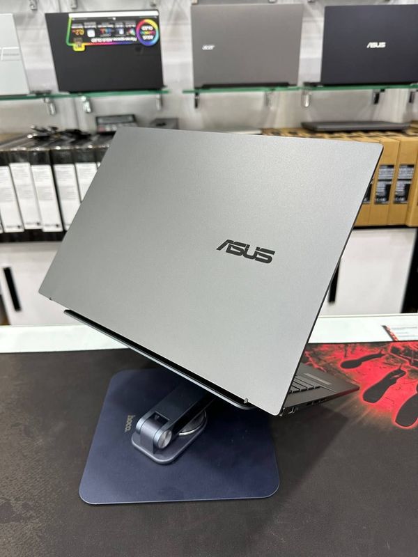 Asus ZenBook 14 OLED Asus ZenBook 14 OLED