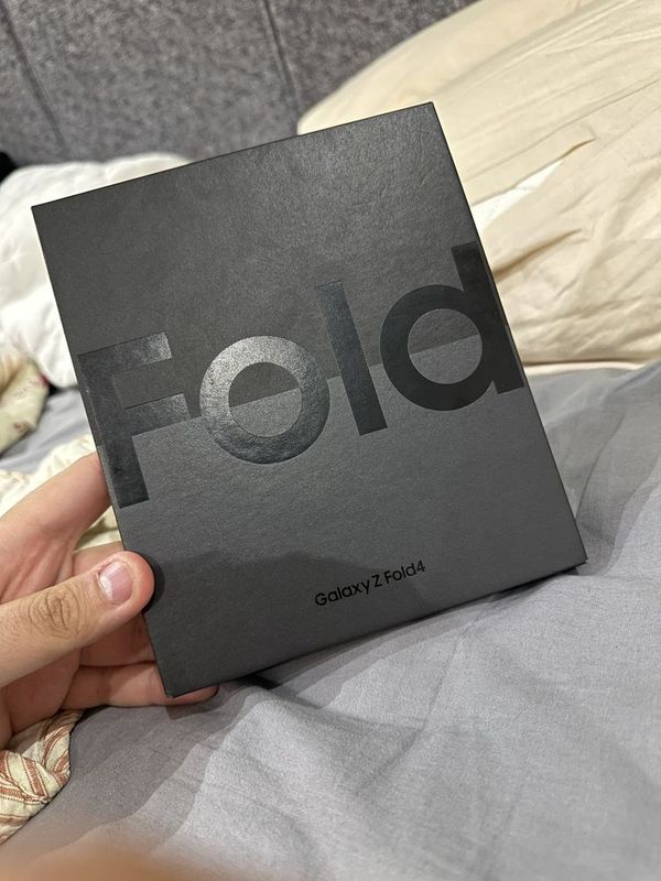 Продам Samsung galaxy fold 4 Продам Samsung galaxy fold 4
