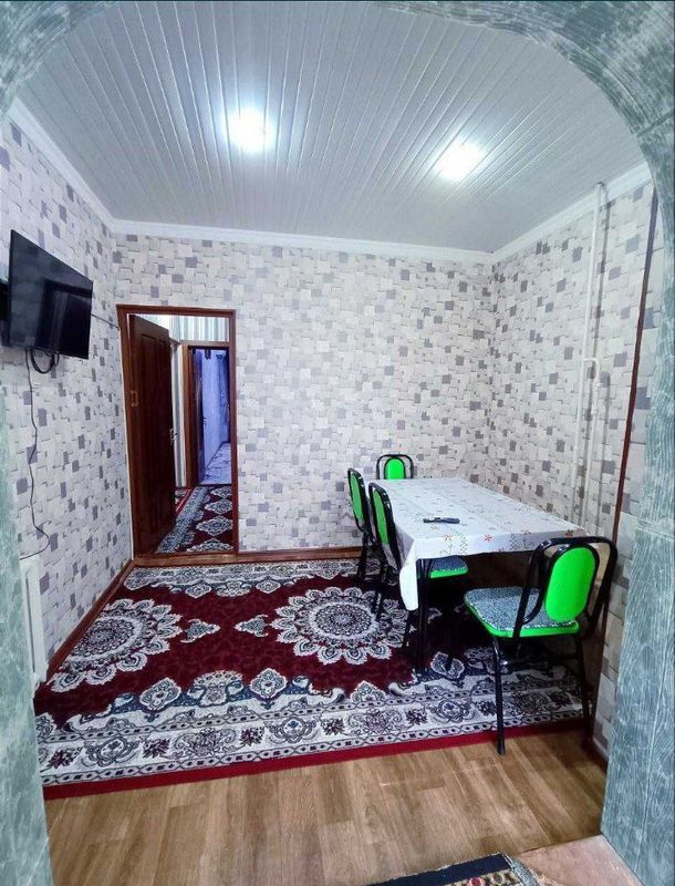 Chilonzor metroga yonida arenda kivartera bor faqat oilaga sirochna Chilonzor metroga yonida arenda kivartera bor faqat oilaga sirochna