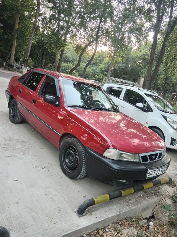 Nexia 1 1998 rangi qizil