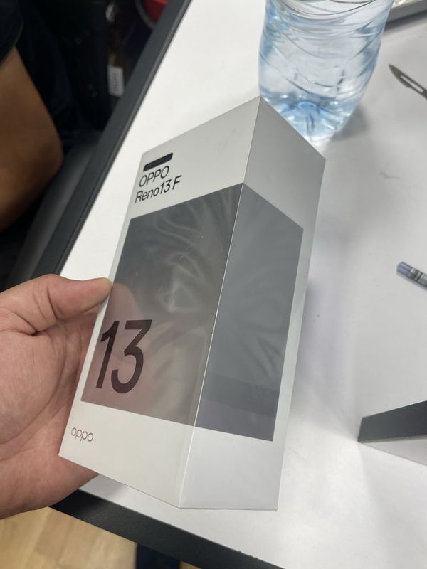 Oppo reno 13 F 8/256