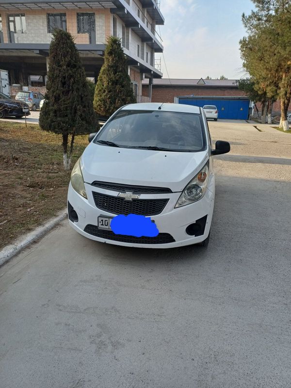 Srochna Chevrolet SPARK 1 li mator sotiladi