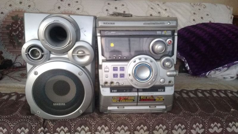 Продам музыкальный центра