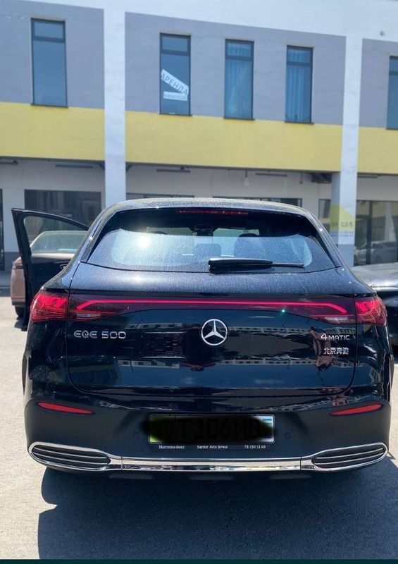 Benz EQE 500 arzon narxlarda sotiladi Benz EQE 500 arzon narxlarda sotiladi