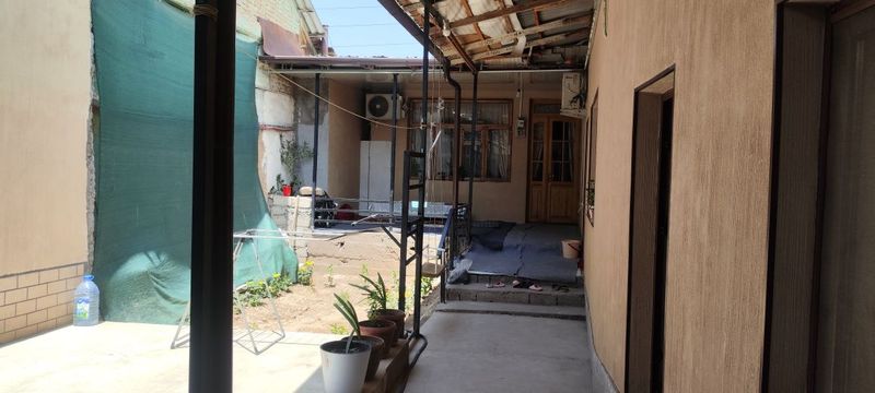 Yashnobod Qoʻyliq hovli uy 2.7 sotix 6 xona+ holl+ oshxona Yashnobod Qoʻyliq hovli uy 2.7 sotix 6 xona+ holl+ oshxona