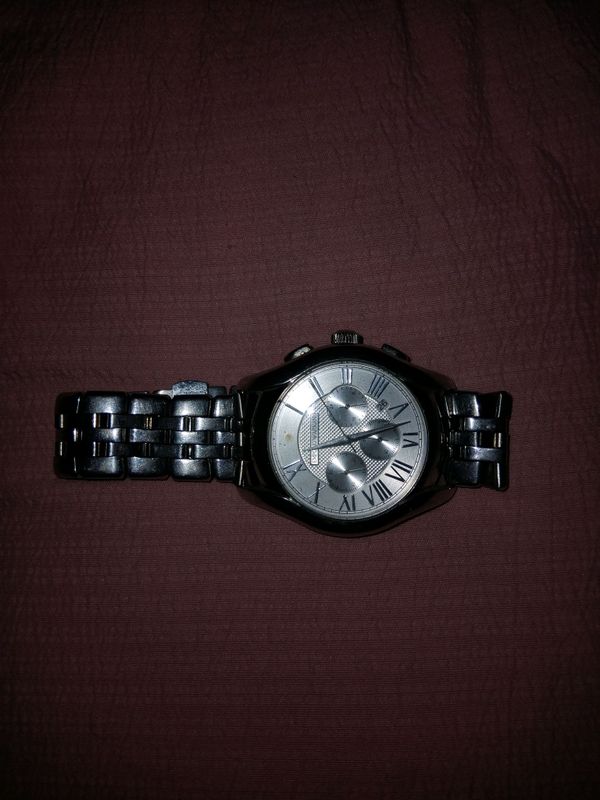 empeo Armani zapchas uchun kumush soat