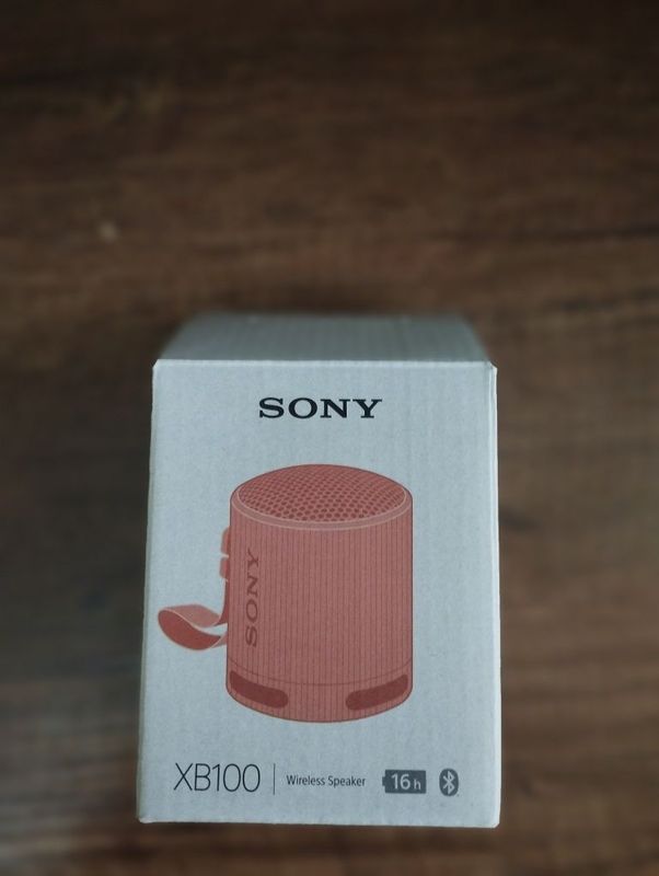 Колонка ХВ100 Sony Колонка ХВ100 Sony