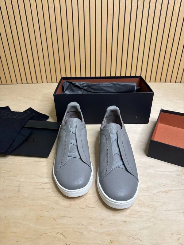 Zegna oyoqkiyim sotiladi yangi razmer 43 Zegna oyoqkiyim sotiladi yangi razmer 43