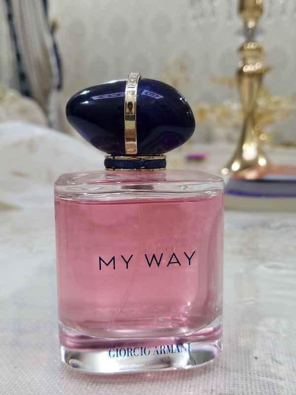 Giorgio Armani atir