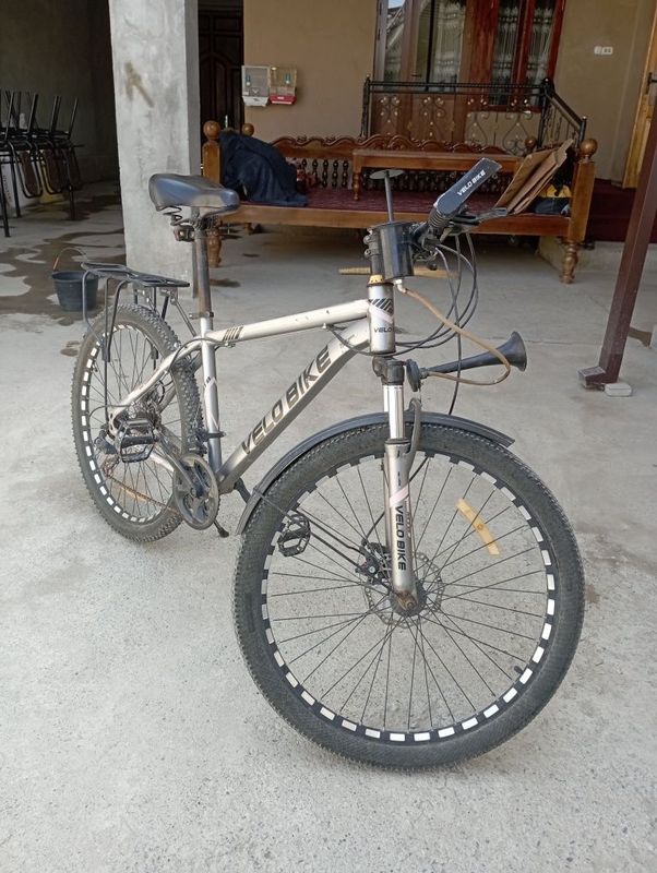 Velosiped sotiladi Velosiped sotiladi