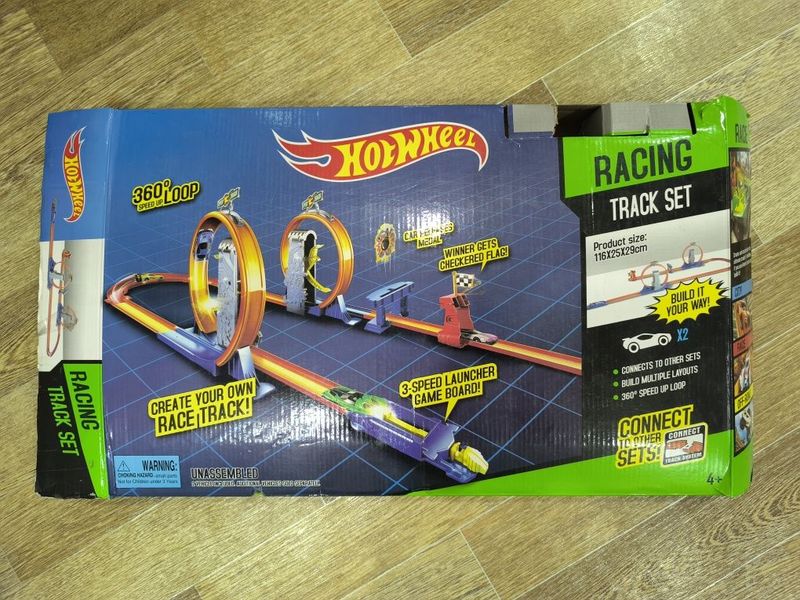 Игровая дорога HOTWHEEL с машинкой Игровая дорога HOTWHEEL с машинкой