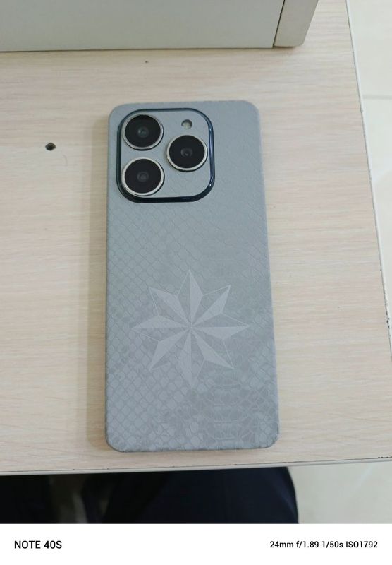 Sotiladi. Techno Spark 20 pro Sotiladi. Techno Spark 20 pro