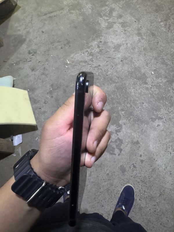 Iphone xr sotilad Iphone xr sotilad