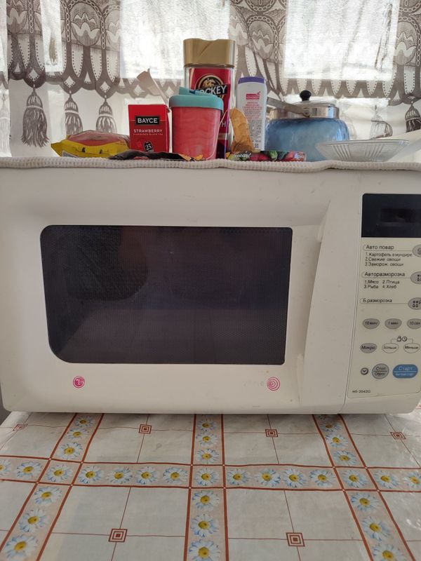 Микроволновка LG Микроволновка LG