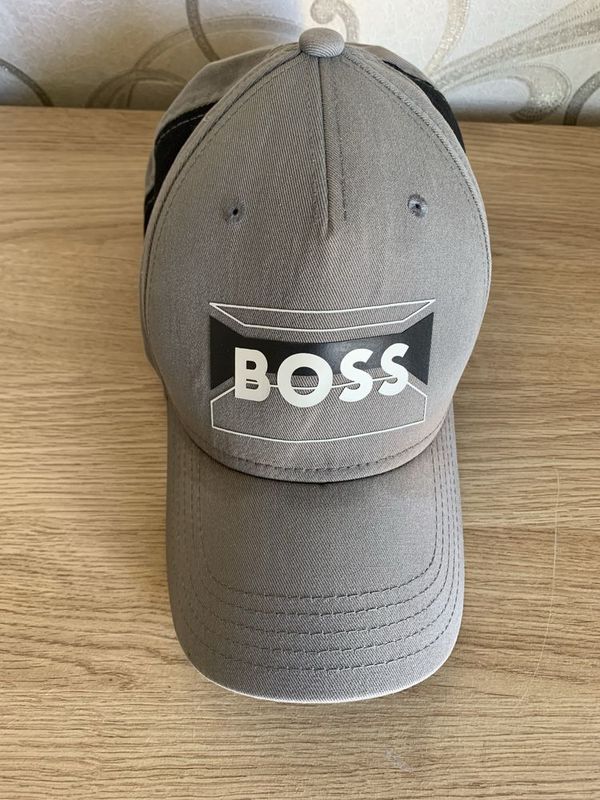 Мужская кепка BOSS оригинал! Мужская кепка BOSS оригинал!
