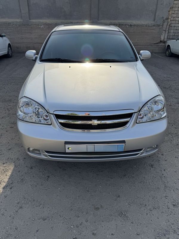 Ласетти1.6автомат пробег167000км круговая танировка ксеноновые фары