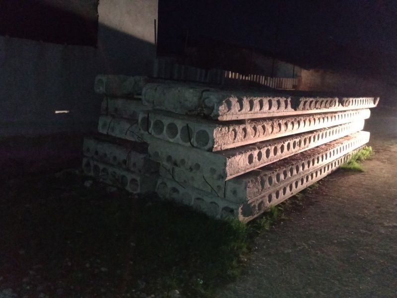 Plita beton СССР eniga 120 uzunligi 6metr sotiladil