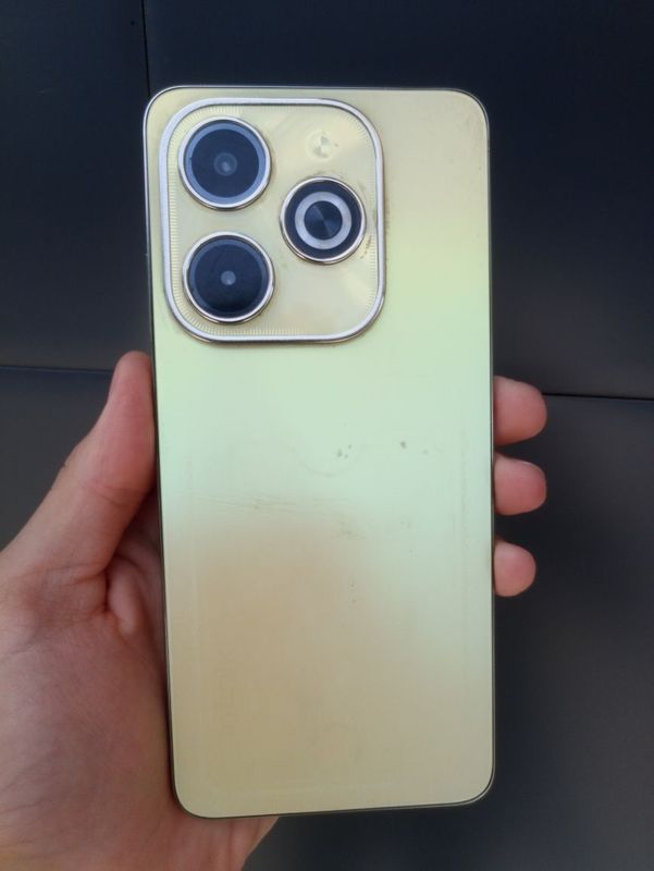 Infinix Hot 40i sotiladi 128Gb Infinix Hot 40i sotiladi 128Gb