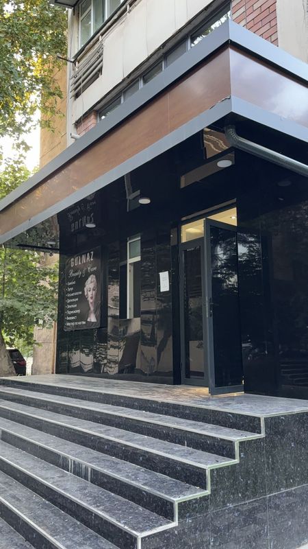 Срочнаа продается нежилой обект в центре города 60 кв . Срочнаа продается нежилой обект в центре города 60 кв .