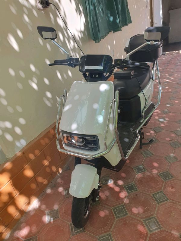 Скутер Bonvi сотилади 450$.