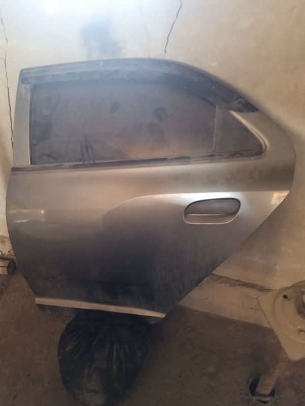 Kobilt eshiklar sotilad