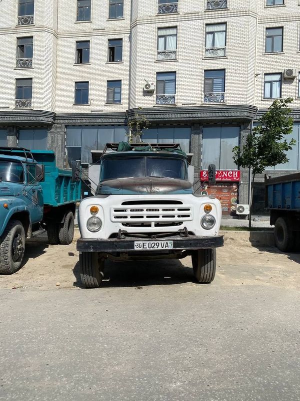 Zil moskoviski sotiladi samarqand Zil moskoviski sotiladi samarqand