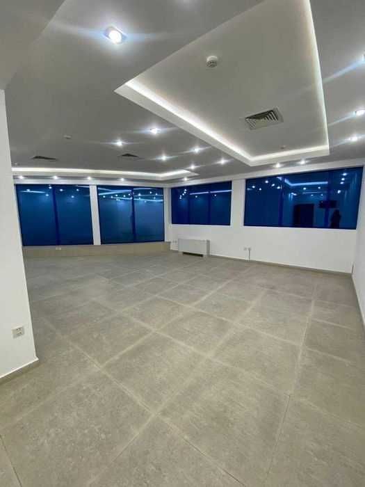 Сдаётся коммерческое помещение 200м², БЦ, 1 линия, Айбек, 24/7 Сдаётся коммерческое помещение 200м², БЦ, 1 линия, Айбек, 24/7