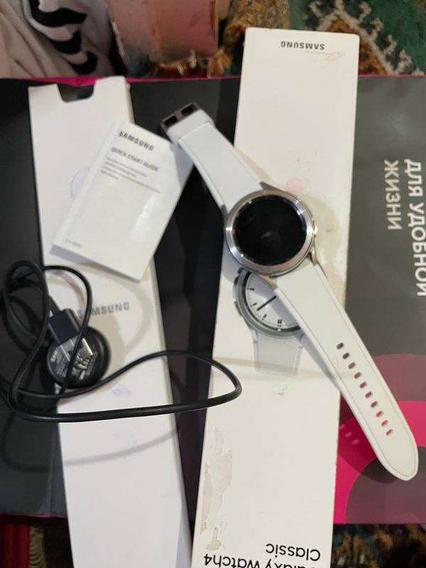 Galaxy Watch4 Claccic , hamma narsasi bor Galaxy Watch4 Claccic , hamma narsasi bor