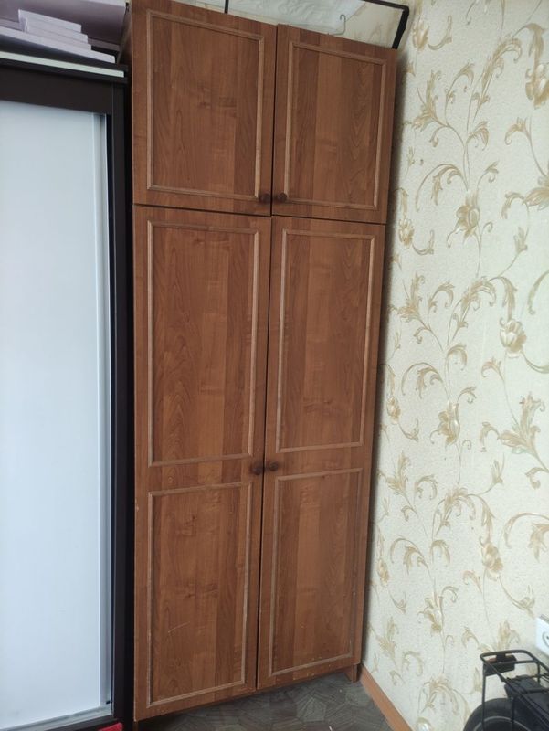 Продаю отдельно Шкаф Продаю отдельно Шкаф