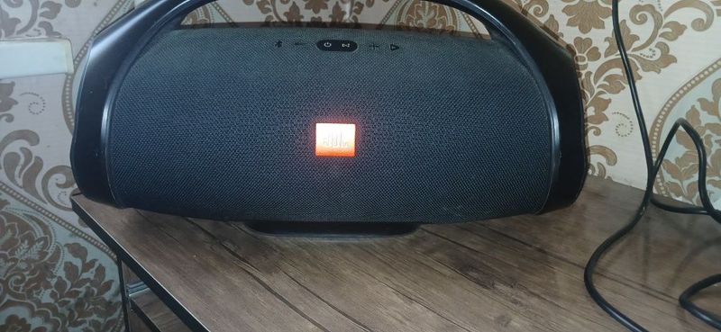 Jbl Bumbox 1 оригинал Jbl Bumbox 1 оригинал