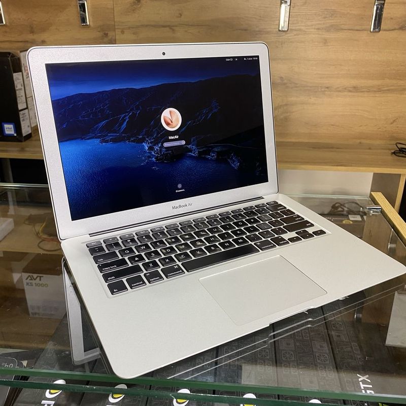 MacBook Air Core i7 MacBook Air Core i7