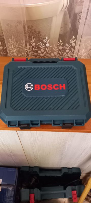 Bosch drel zaryadkali дрел зарядное Bosch drel zaryadkali дрел зарядное